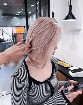 ミディアム VOICE　hair所属・レイヤーカット 川田くるみのヘアスタイル