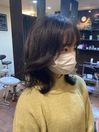 セミロング パーマが得意な【最高 悠斗】のヘアスタイル