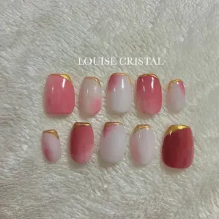 ネイル LOUISE CRYSTALのネイルデザイン