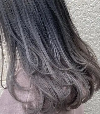 ロング 髪質改善カラー× 美髪ストレート前出のヘアスタイル