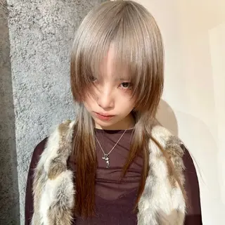 ロング カラー bloc japon所属・ﾌﾞﾚｲｽﾞ˚✧₊⁎ ﾚｲﾔｰToriのヘアスタイル