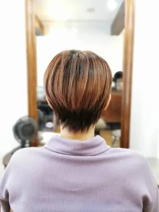 ショート カラー プリバート所属・上間 洋子のヘアスタイル