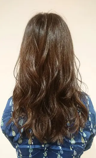 カラー ブリーチ/ヘアケア/ 艶髪/イギチハルのヘアスタイル