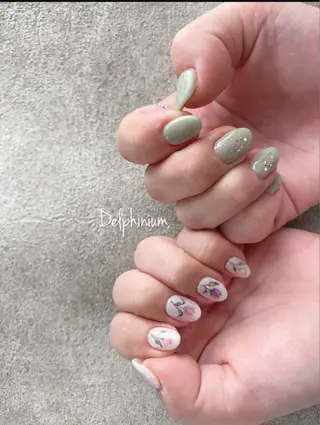 ネイル 岡本 友恵のネイルデザイン