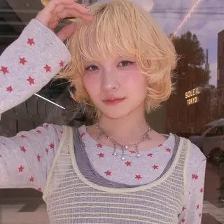 ショート カラー ベージュ/透明感/ 桃子🎀のヘアスタイル