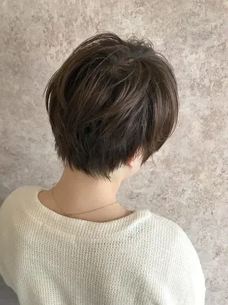 ミディアム カラー パーマ レイヤーカット 早崎太生のヘアスタイル