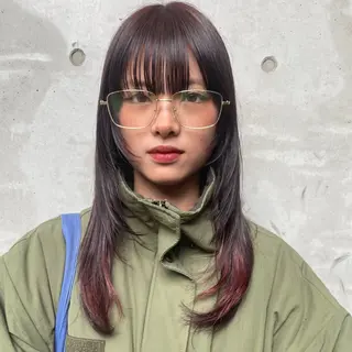 ミディアム カラー ホリケ アオイのヘアスタイル