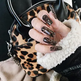 ネイル salon de Chéli所属・salon de Cheliのネイルデザイン