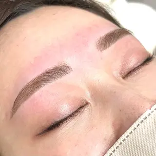 アイブロウ eyesalon Fair 北川のマツエク・マツパデザイン