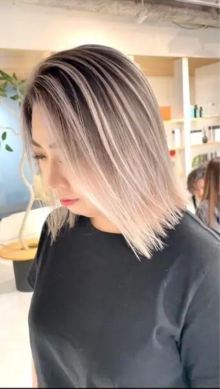 ミディアム 神戸でブリーチなら puty/レイヤーのヘアスタイル