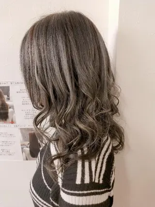 ロング カラー デザインカラー髪質 改善Lilithのその他イメージ