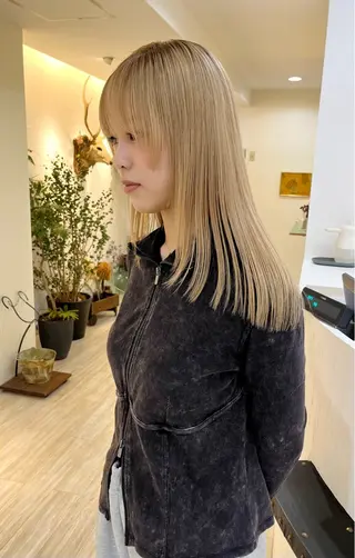 セミロング つぼみ/パーマ ／レイヤー／ボブのヘアスタイル