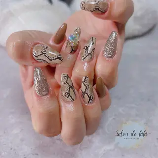 ネイル Salon de kiki所属・Salonde kikiのネイルデザイン