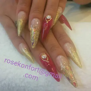 ネイル エステとネイル ローズコンフォートのネイルデザイン