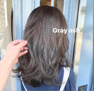 セミロング カラー 渡辺 瑠美のヘアスタイル