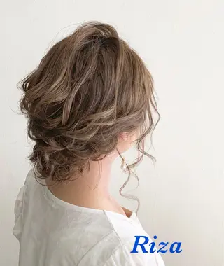 ヘアアレンジ HAIR MAKE Riza所属・谷口 弥生のヘアスタイル