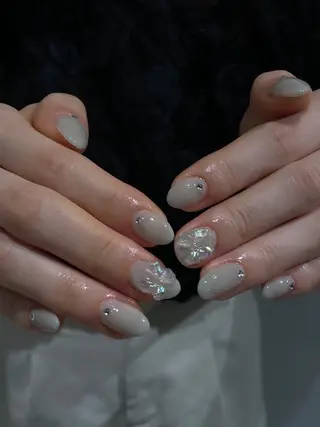 ネイル pourtoi立川 miharuのネイルデザイン