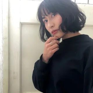ミディアム 小林 愛花のヘアスタイル