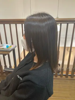 セミロング MOLLASALON 浅香山店所属・髪質改善カラー 縮毛矯正🤍辻桃加のヘアスタイル