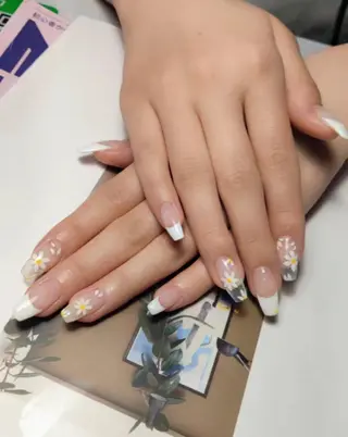ネイル 💅E•U•B NAIL🌹所属・横浜市中区曙町 ネイルE·U·Bのネイルデザイン