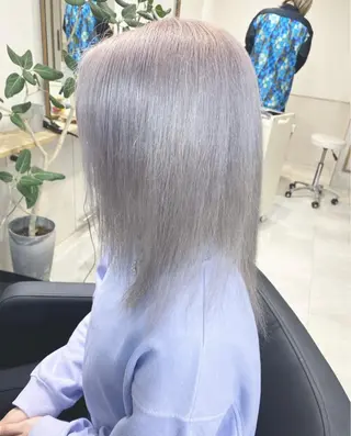 セミロング 透明感カラー✨ 酸性ストレート特化のヘアスタイル