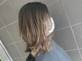 セミロング 佐々木 菜摘のヘアスタイル