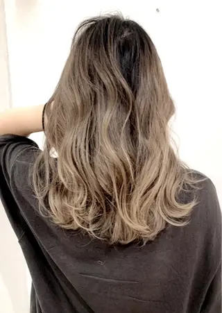 セミロング カラー 京都大人女性ショート 徒歩1分/秋山のヘアスタイル