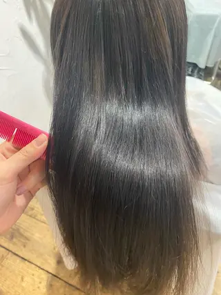 ロング カラー パーマ La  SHE's 天王寺店所属・マルヤマ リナのマツエク・マツパデザイン