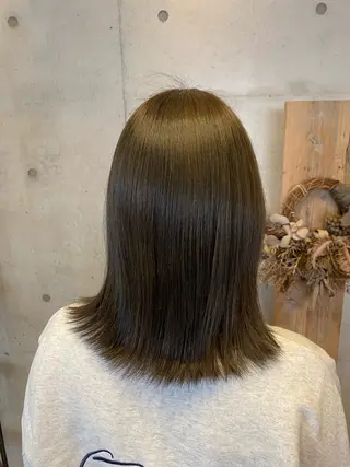 ミディアム カラー waku所属・豊橋/菜月/ブリーチ /艶カラーハイトーンのヘアスタイル