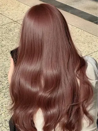 ロング カラー トレンド暖色ヘア🍒 miu🍒のヘアスタイル