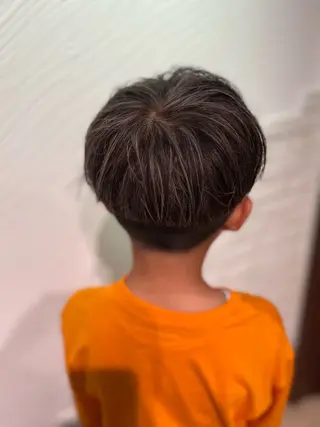 カラー キッズ 渋田 唯のヘアスタイル