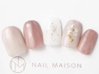 ネイル T RIRIKAのネイルデザイン