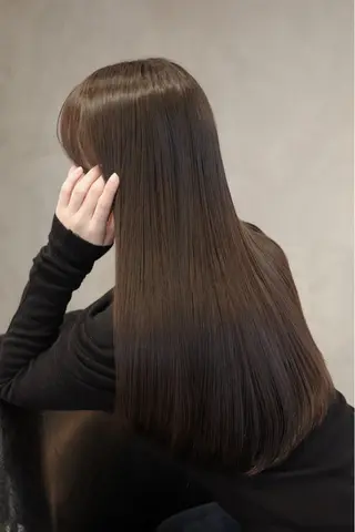 ロング L'EANE THE TOKYO所属・美顔形成カット｜青山 髪質改善｜三浦秀太郎のヘアスタイル