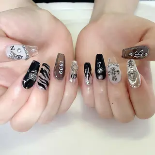 ネイル 💎🐰 saki. m 🐰💎のネイルデザイン