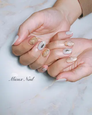 ネイル 市川 麻衣子のネイルデザイン