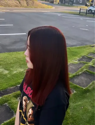 カラー アンディアーモ カリーノ所属・井上 結衣のヘアスタイル