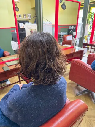 カラー cureK所属・米倉 麻衣のヘアスタイル