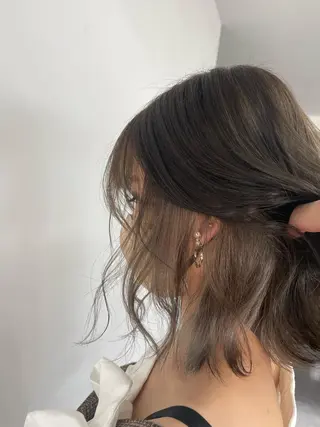 カラー 荒木 友那のヘアスタイル