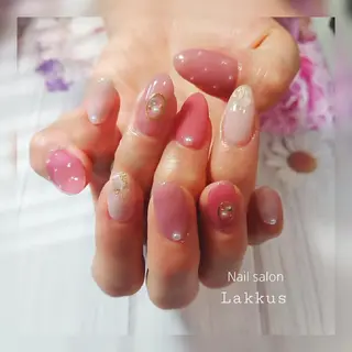 ネイル Lakkus T－Mのネイルデザイン