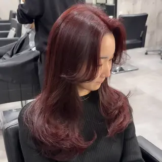 ロング カラー _WHITE +南海難波所属・YUMI YUMIのヘアスタイル