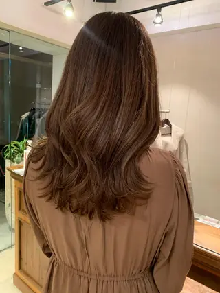 ミディアム カラー 透明感/オリーブ/ グレージュ/YUKAのヘアスタイル