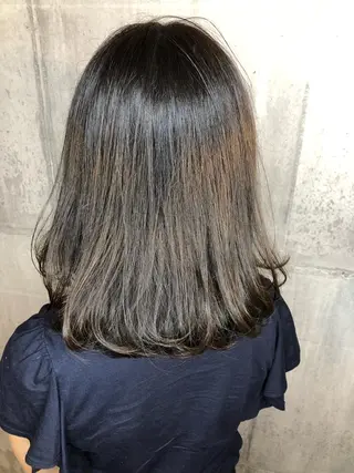 ミディアム カラー eins.hair所属・過去一の柔髪ヘア 🌿einshairのヘアスタイル