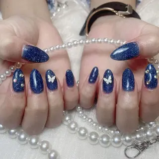 ネイル RAFFINE 月🦋🩵のネイルデザイン