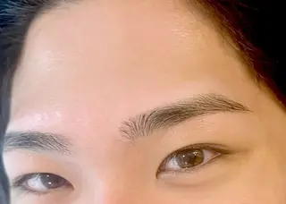 メンズ アイブロウ まつげパーマ/眉毛 ［ALBA］のマツエク・マツパデザイン