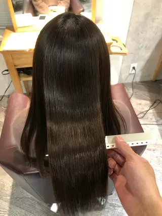 セミロング 髪質改善 MAKIのヘアスタイル