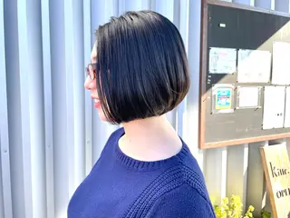 ショート カラー 岡田 恭明のヘアスタイル