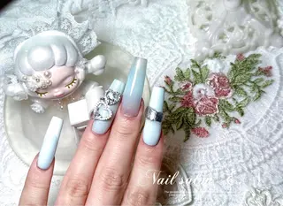 ネイル E.N🦋 長さ出し/持ち込みのネイルデザイン