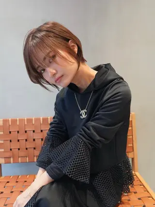 ショート センターパート /ニュアンスパーマのヘアスタイル