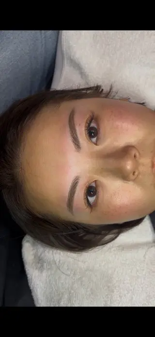 アイブロウ aloha hibinoの眉毛・アイブロウイメージ