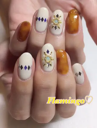 ネイル 浮きにくいフィルイン ｜上品シンプルネイルのネイルデザイン